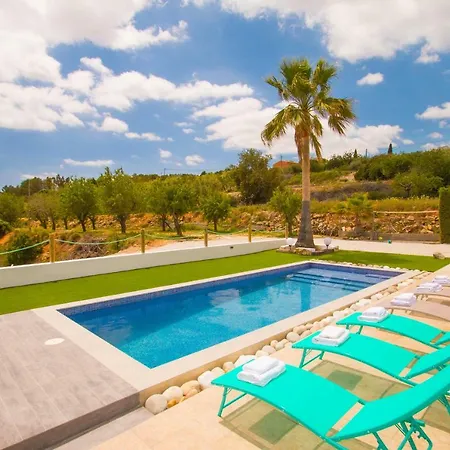 Abahana Villas Romero *